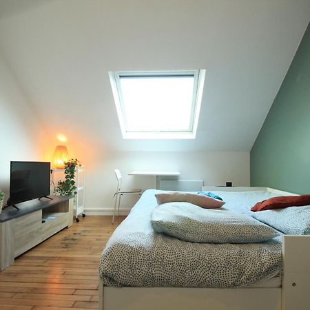 Disponible - Appartement Entier - 10Mn Rer B Aeroport Cdg - Paris Gare Du Nord, T11 Express, Le Bourget, Tout Equipe, Netflix Gratuit, 3 Personnes, 4Eme Etage, Escaliers, Parc Des Expositions, Parking Rue Gratuit Apres 19H Drancy Esterno foto