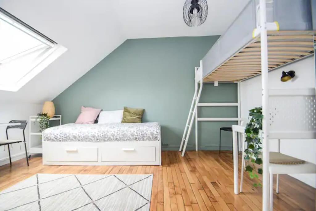 Disponible - Appartement Entier - 10Mn Rer B Aeroport Cdg - Paris Gare Du Nord, T11 Express, Le Bourget, Tout Equipe, Netflix Gratuit, 3 Personnes, 4Eme Etage, Escaliers, Parc Des Expositions, Parking Rue Gratuit Apres 19H Drancy Esterno foto