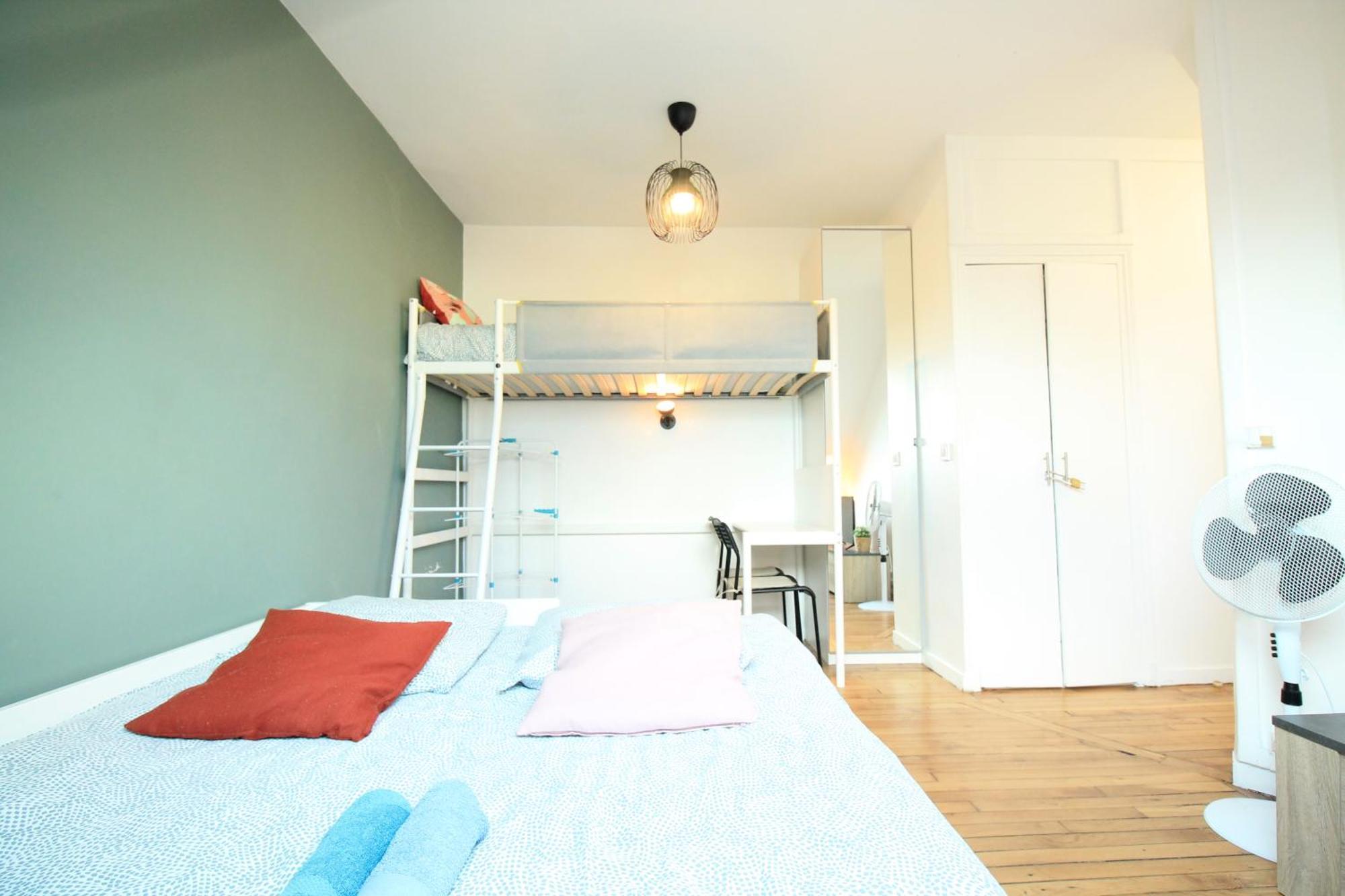 Disponible - Appartement Entier - 10Mn Rer B Aeroport Cdg - Paris Gare Du Nord, T11 Express, Le Bourget, Tout Equipe, Netflix Gratuit, 3 Personnes, 4Eme Etage, Escaliers, Parc Des Expositions, Parking Rue Gratuit Apres 19H Drancy Esterno foto