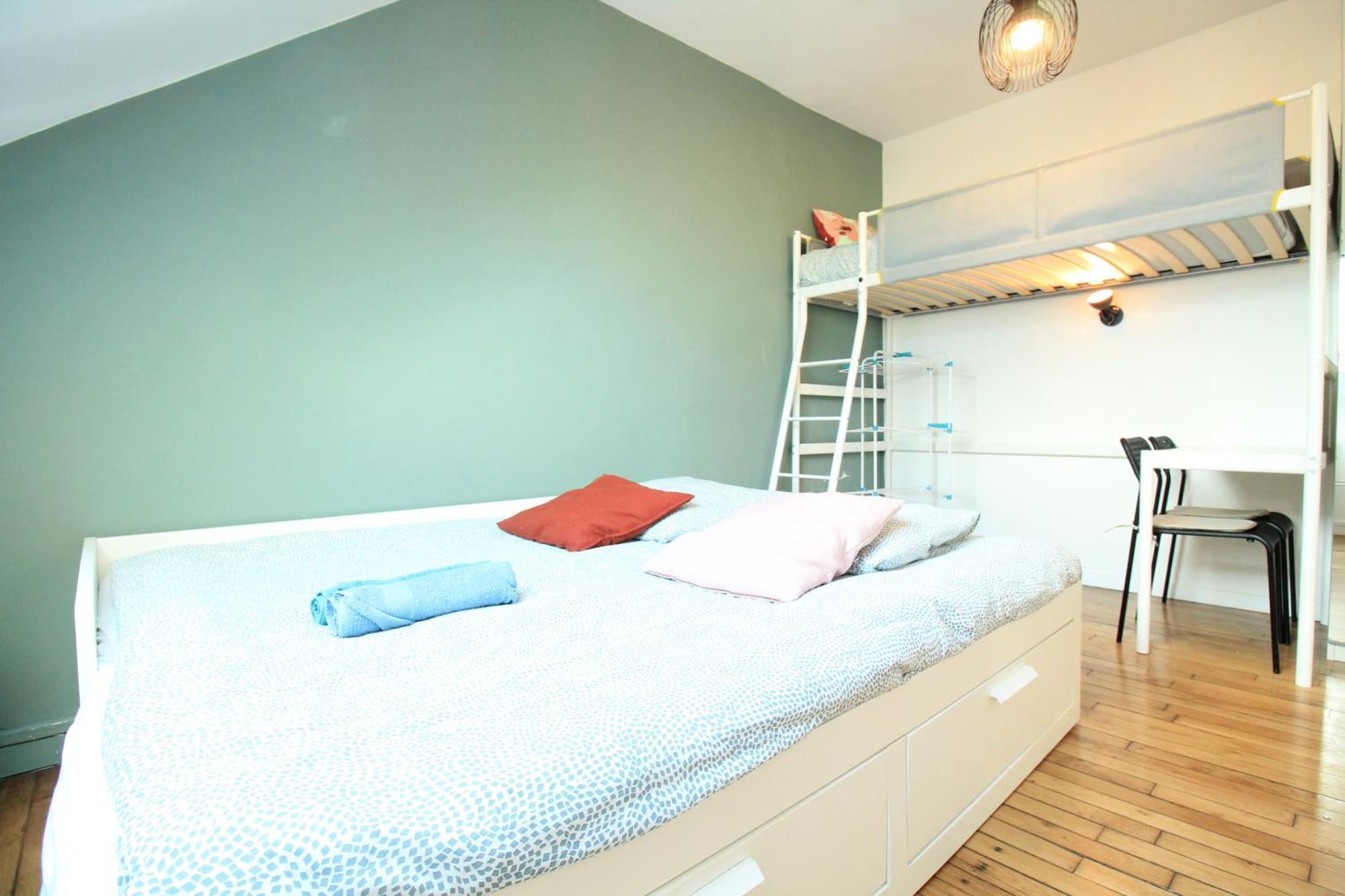 Disponible - Appartement Entier - 10Mn Rer B Aeroport Cdg - Paris Gare Du Nord, T11 Express, Le Bourget, Tout Equipe, Netflix Gratuit, 3 Personnes, 4Eme Etage, Escaliers, Parc Des Expositions, Parking Rue Gratuit Apres 19H Drancy Esterno foto